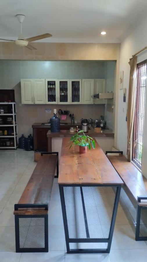 Gorga Hostel Yogyakarta Bagian luar foto